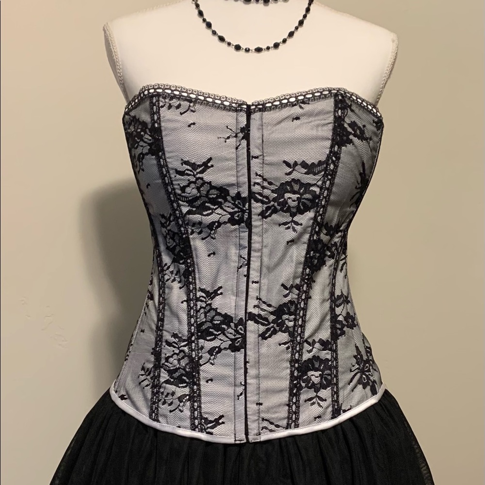 Cute Corset size XL